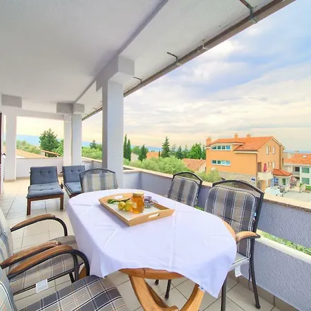 Apartments Loncar Krk Town Exterior photo
