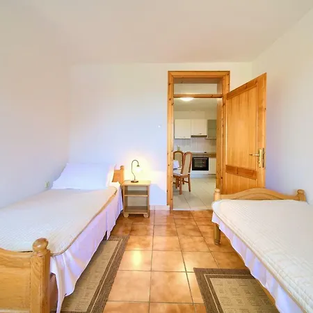 Apartments Loncar Krk Town Exterior photo