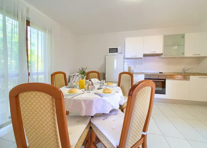 Apartments Loncar